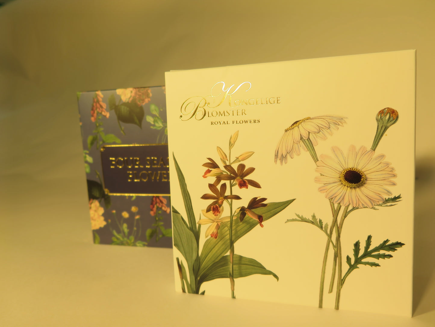 Kvadrat kortmappe - Kongelige blomster