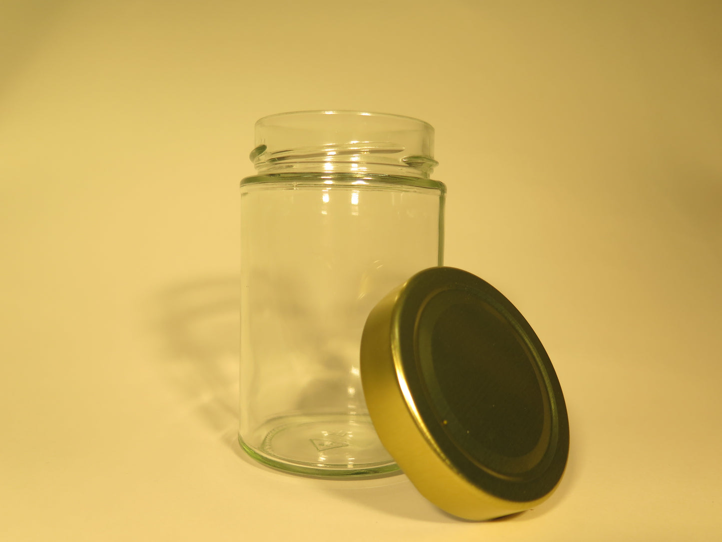 Dybt rundt glas 415 ml med 82 guld